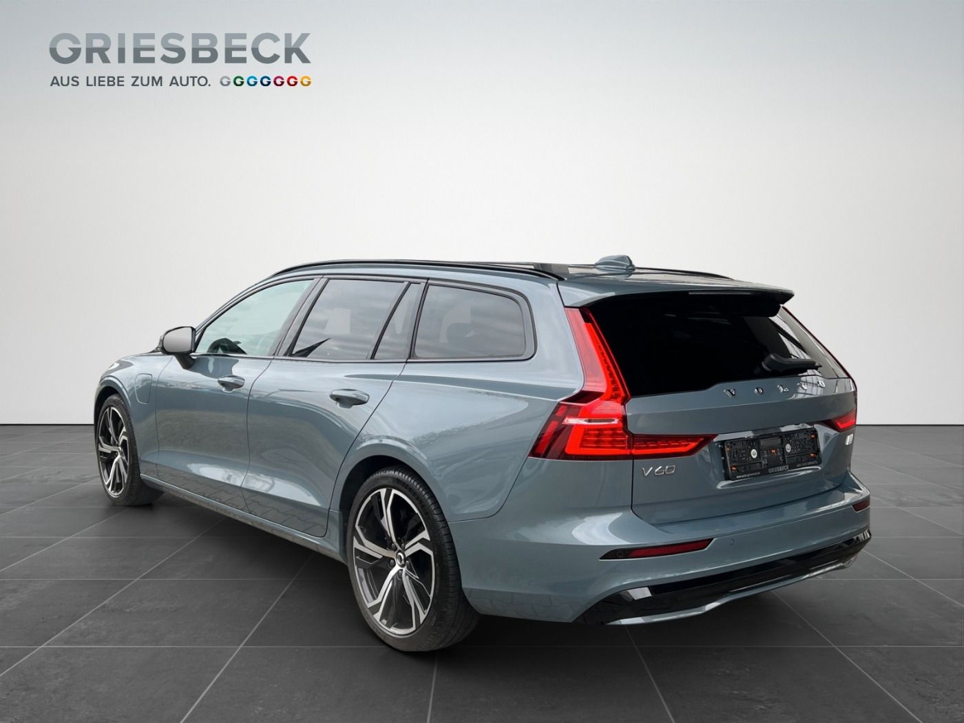 Volvo V60 T8 Plus Dark LED*AHK*4xSHZ