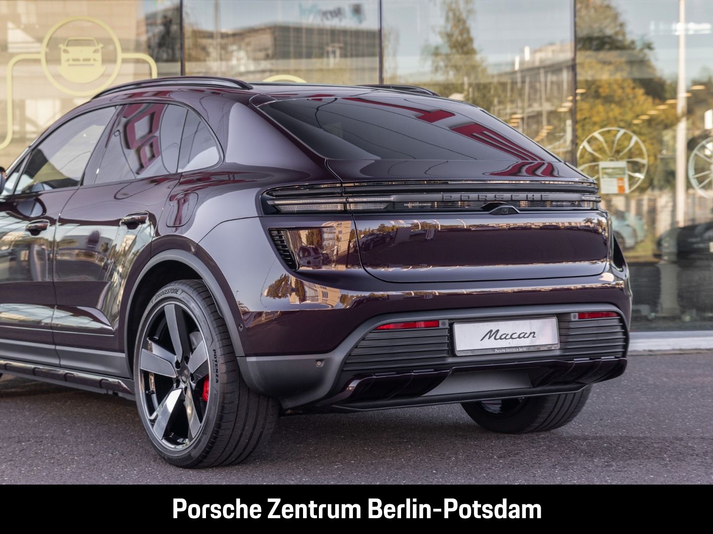 Porsche Macan Turbo InnoDrive Head-Up Sitzbelüftung LED