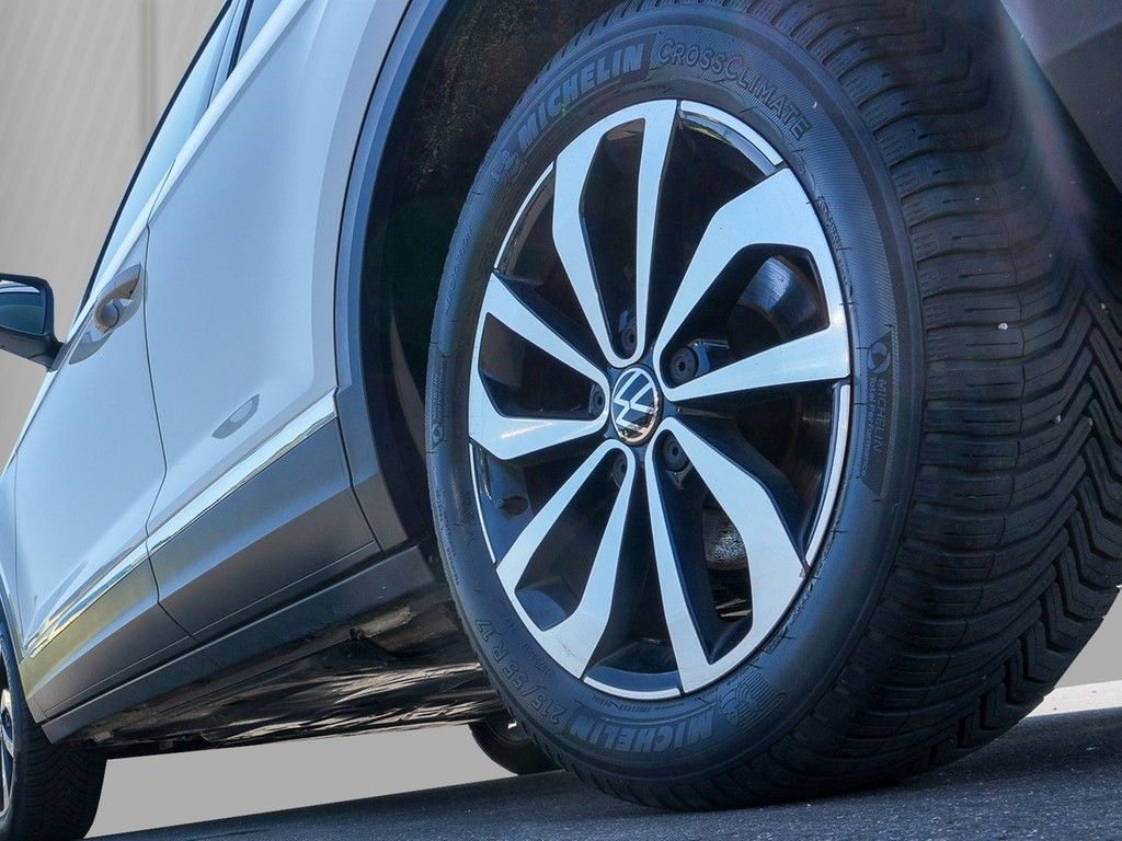 Volkswagen T-Roc 1.0 TSI Style - Samsaru's Car Outlet