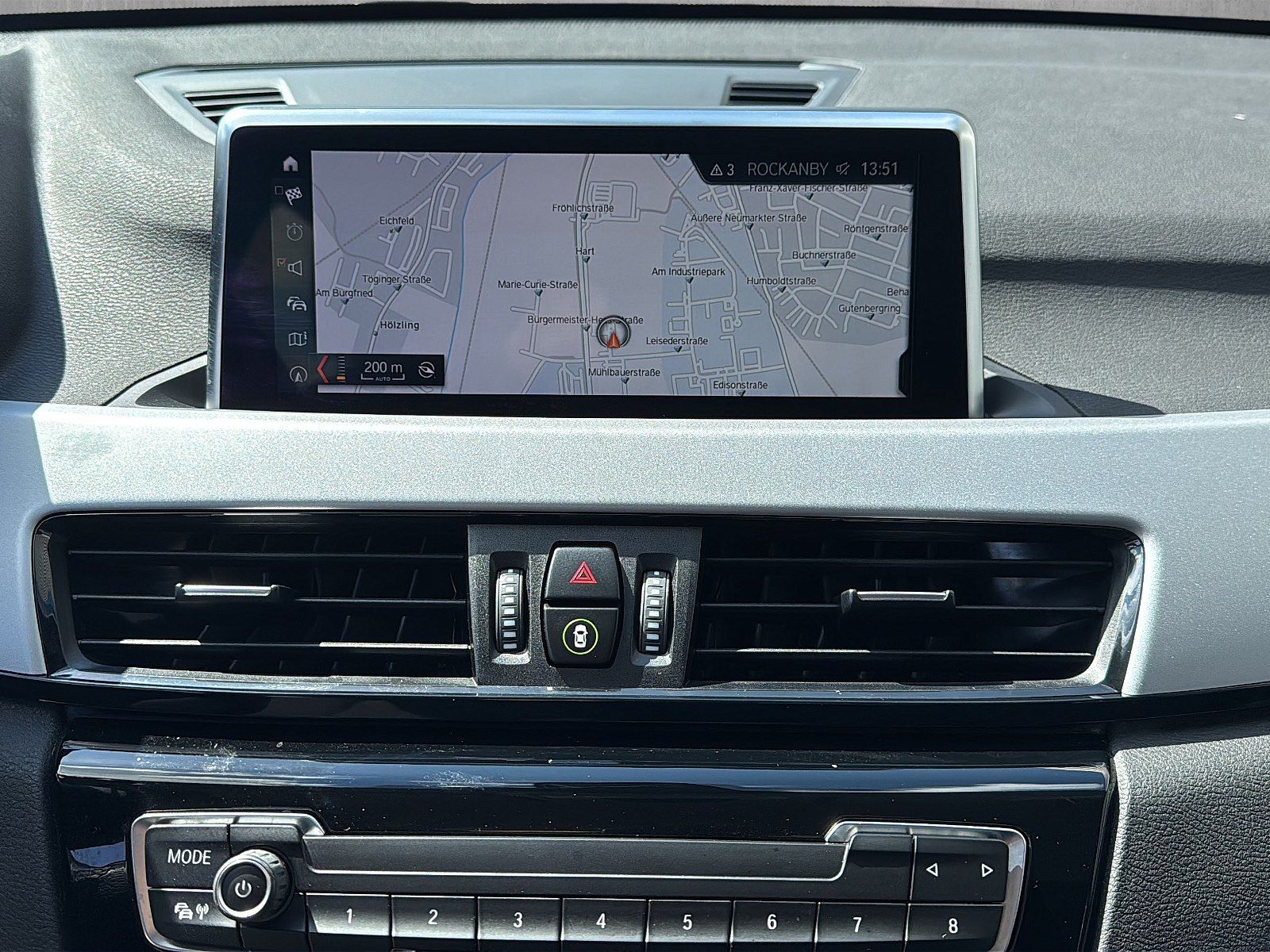 BMW X1 xDrive18d - Samsaru's Car Outlet