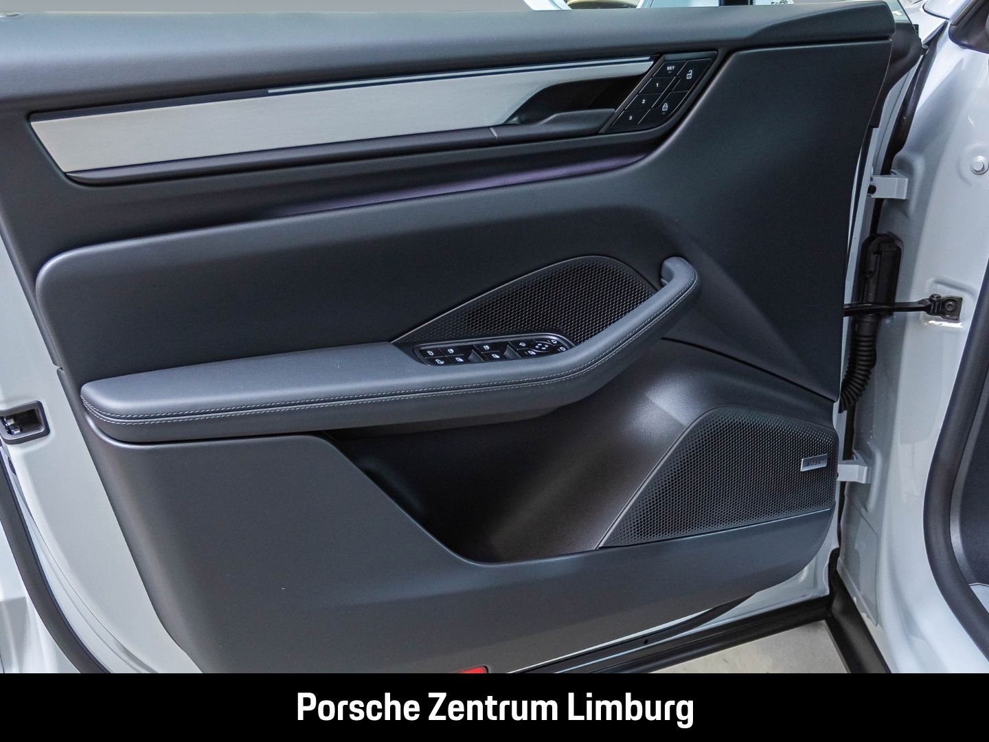 Porsche Macan 4 BOSE Surround-View Panorama Luftfederung