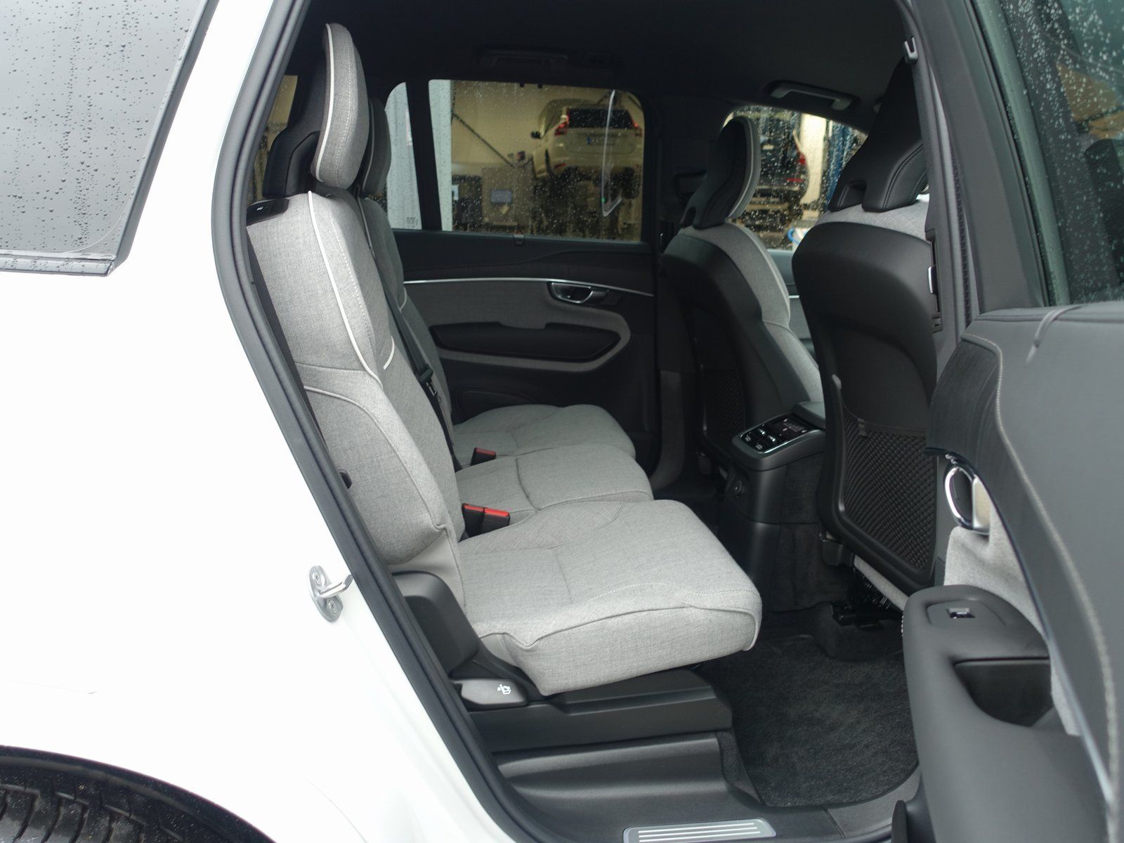Volvo XC90 Plus Dark T8 AWD Plug-inHybrid/AHK/360°/H&K