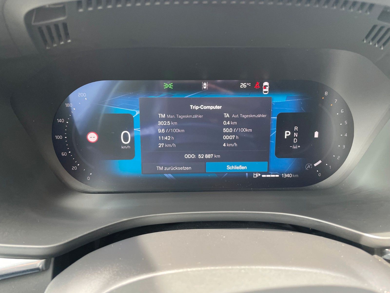 Volvo XC60 B5 AWD PLUS DARK-360-BLIS-H/K-Pilot-VollLED