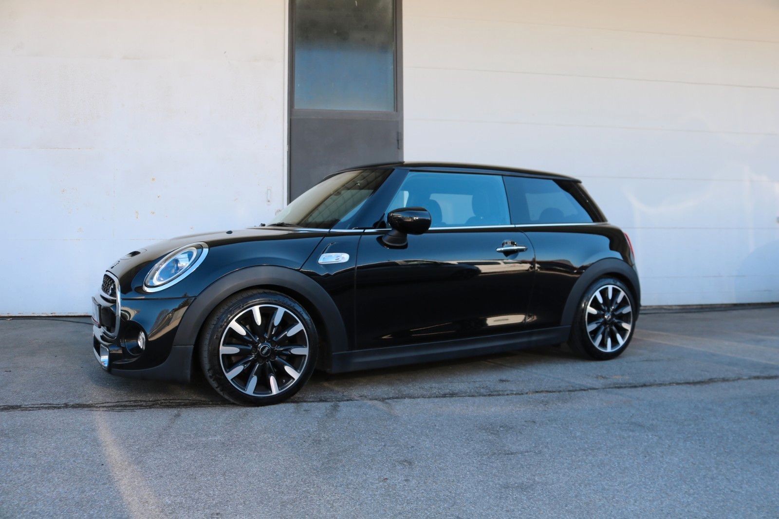 MINI Cooper S Pepper II - Samsaru's Car Outlet