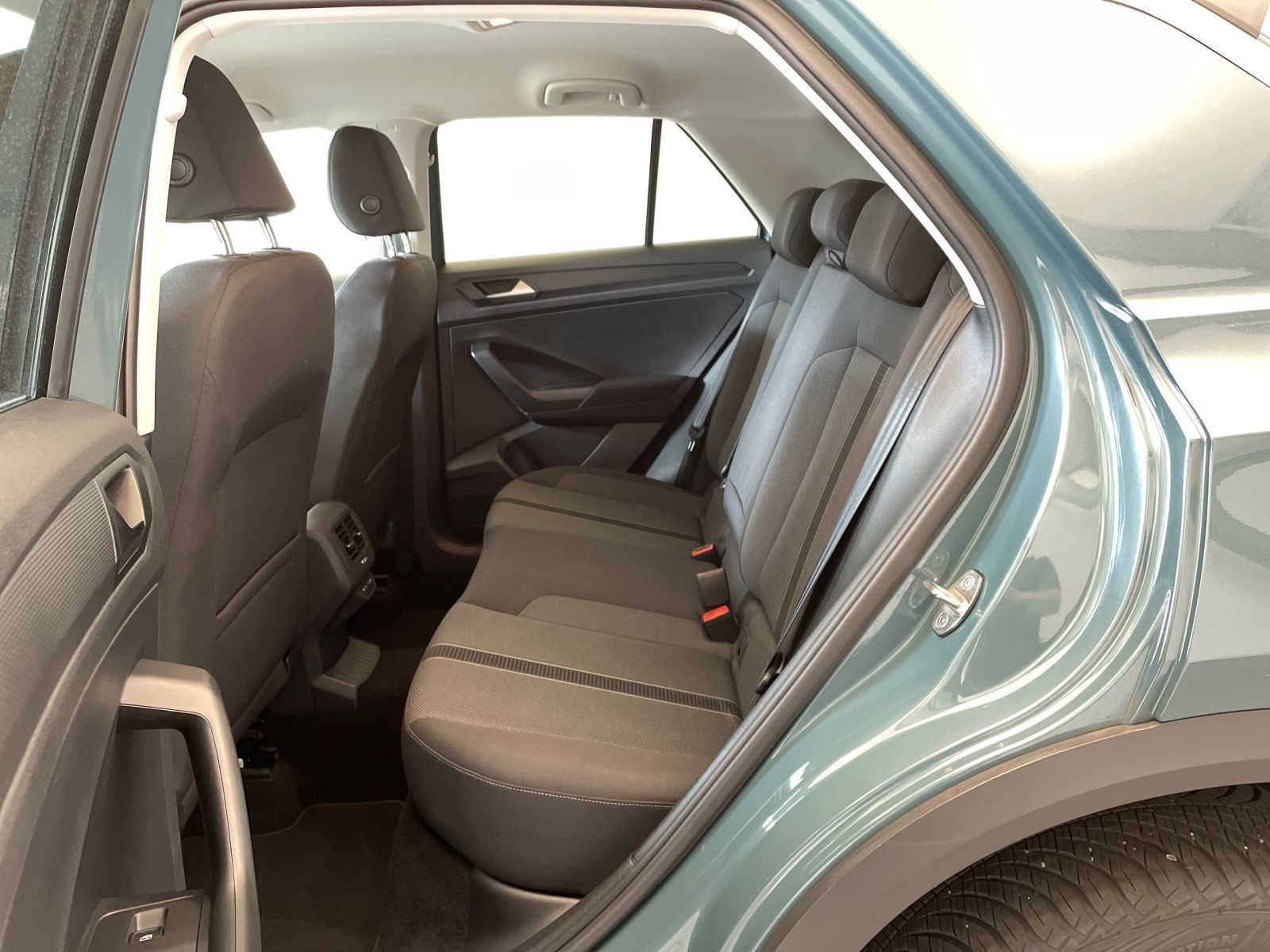Volkswagen T-Roc Life 1.0 TSI - Samsaru's Car Outlet