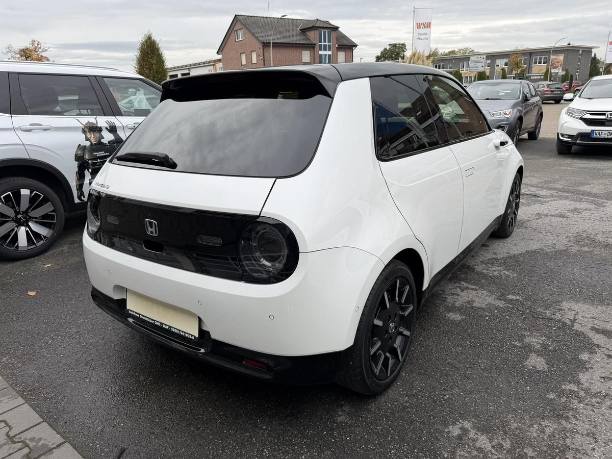 Honda e Advance 17"