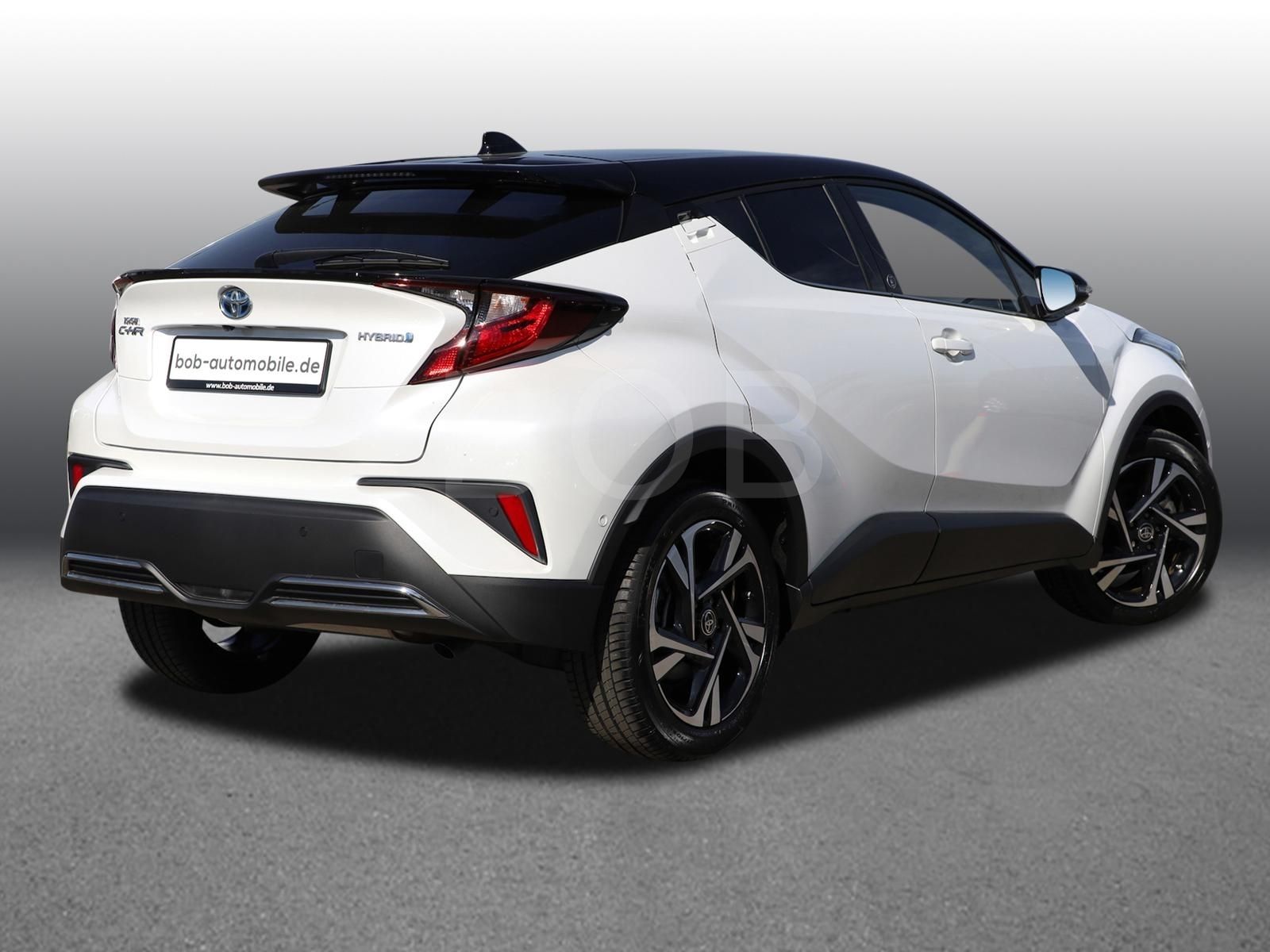 Toyota C-HR 2.0 Hybrid Team - Samsaru's Car Outlet