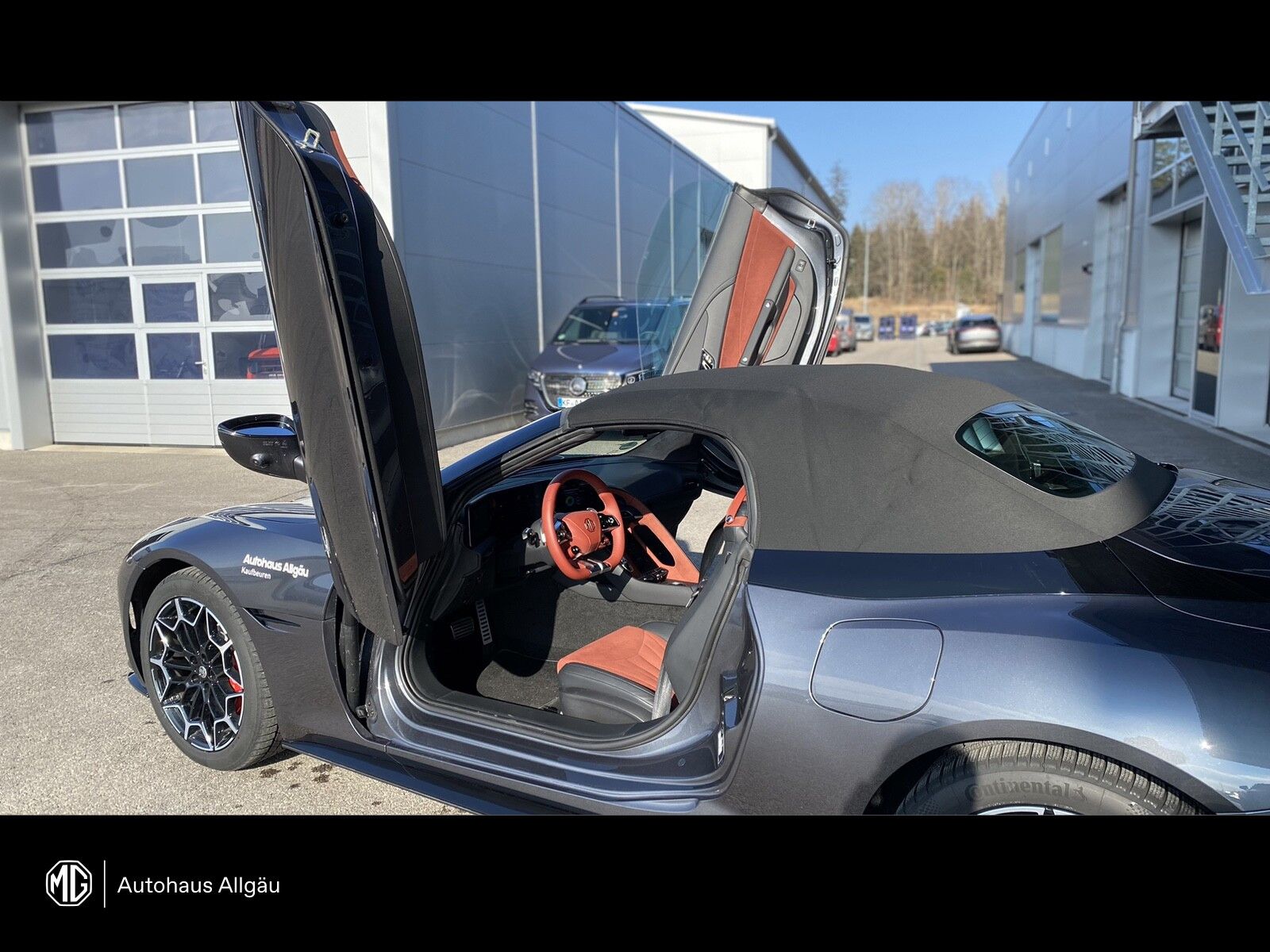 MG Cyberster Roadster ACC 360 Keyl MG iSmart LED