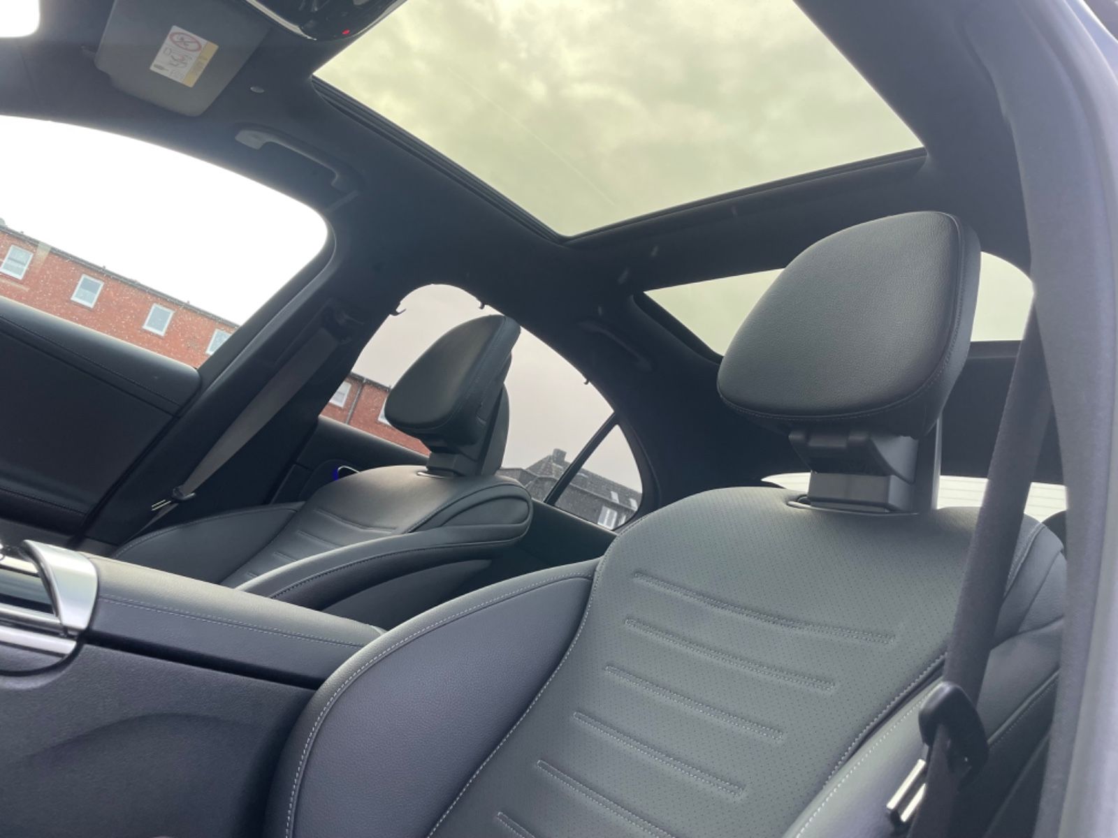 Mercedes-Benz C 220d AMG - Samsaru's Car Outlet