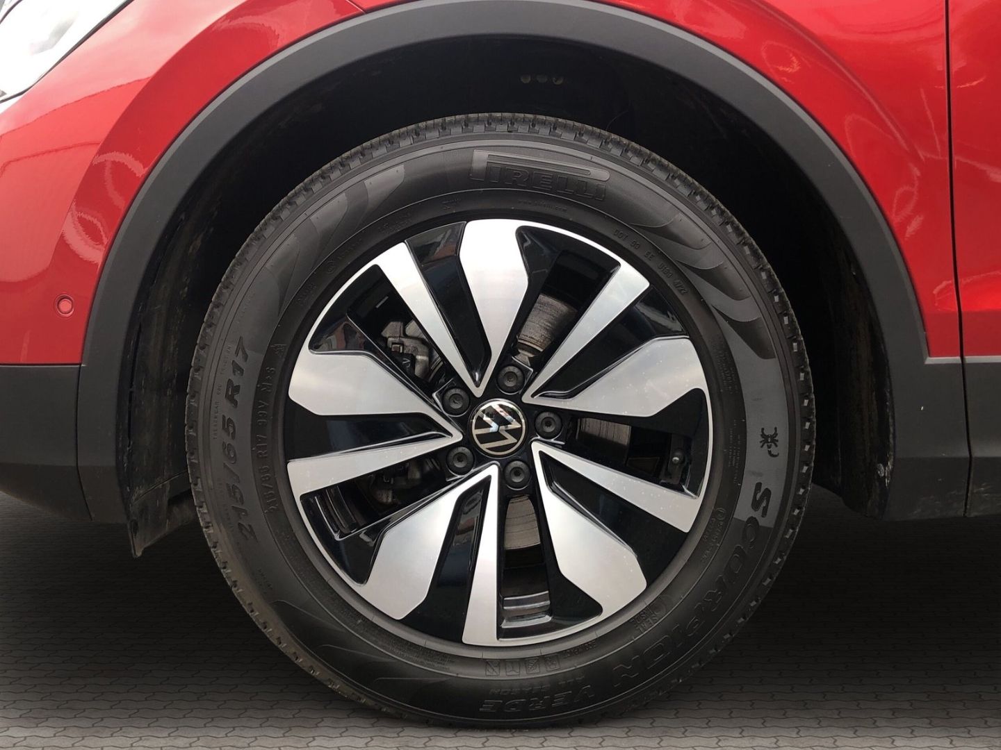 Volkswagen Tiguan 1.5 TSI DSG Move - Samsaru's Car Outlet