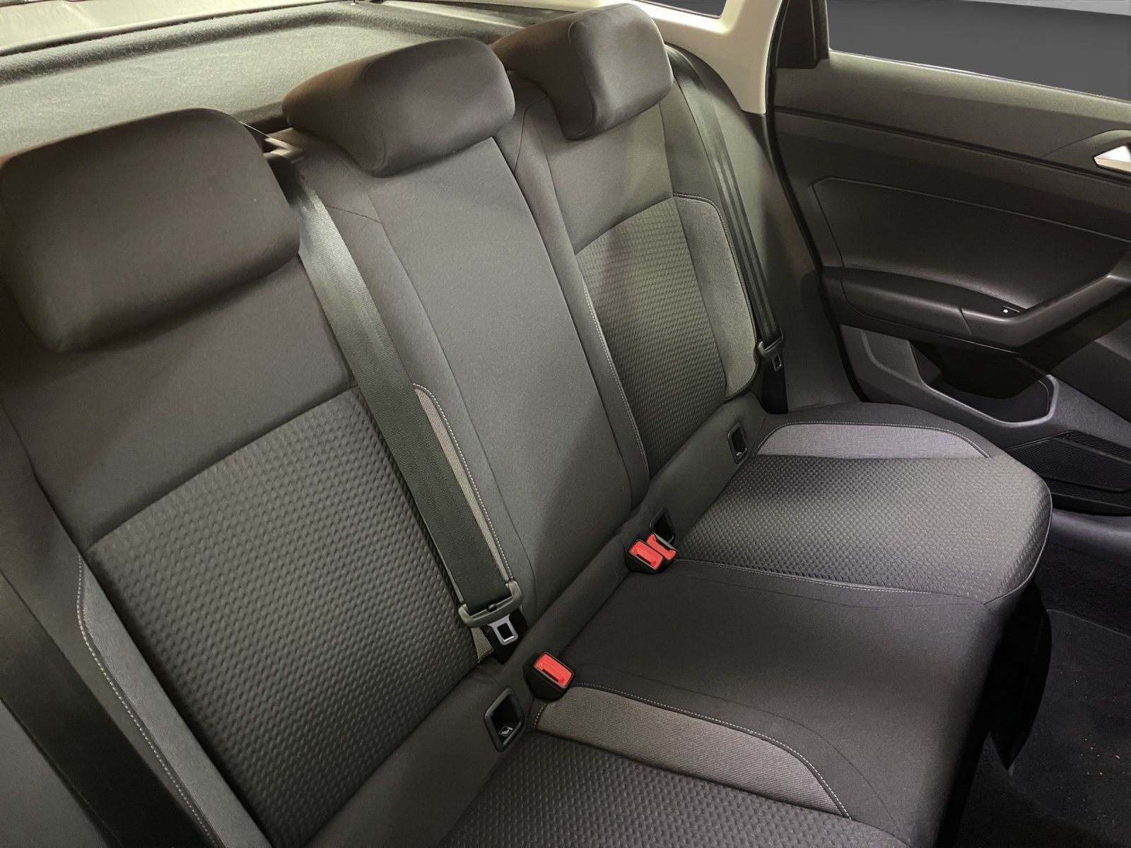 Volkswagen Taigo 1.0 TSI Life - Samsaru's Car Outlet