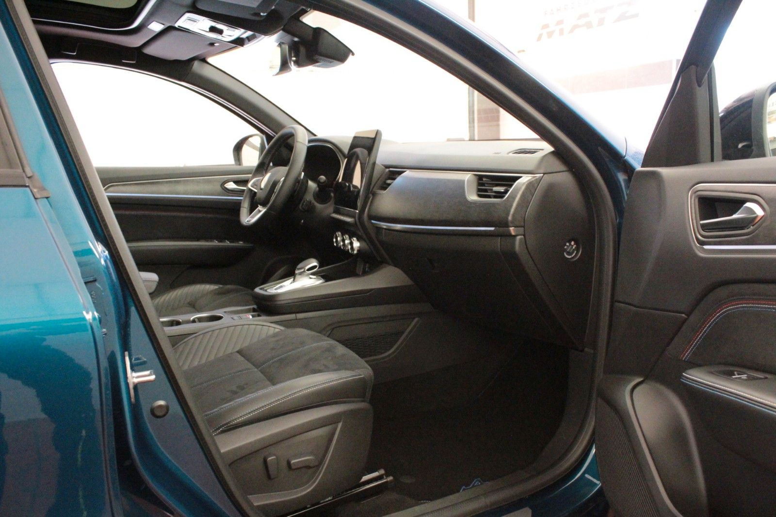 Renault Arkana Mild Hybrid - Samsaru's Car Outlet