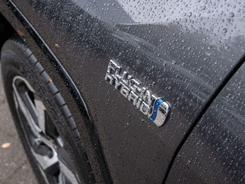 Toyota RAV4 2.5 Plug-in Hybrid 4x4 SHZ KAMERA NAVI ACC