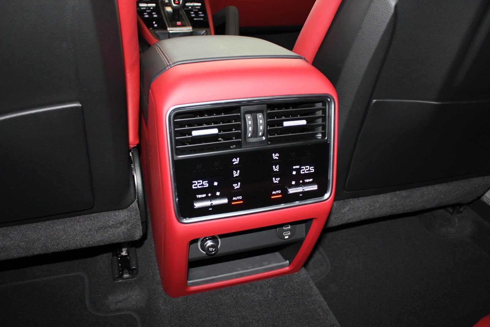 Porsche Cayenne E-Hybrid Platinum Edition/SportChrono
