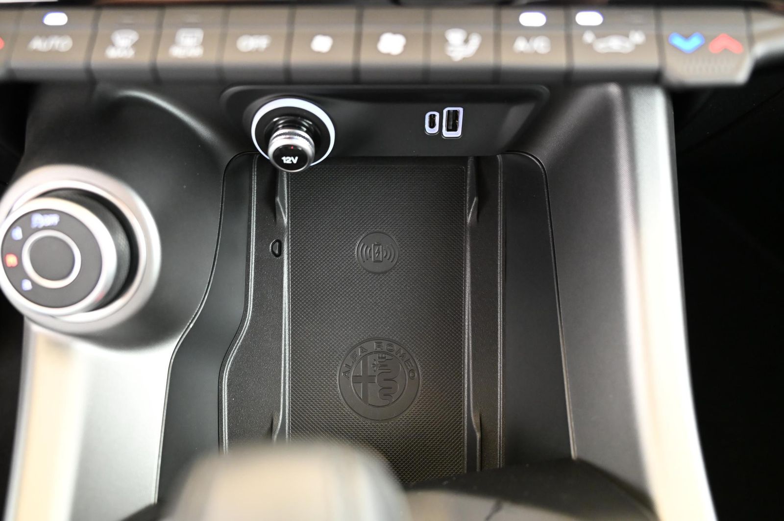 Alfa Romeo Tonale 1.3 PHEV 280 Q4 Ti LED/PANO/PREMIUM/18