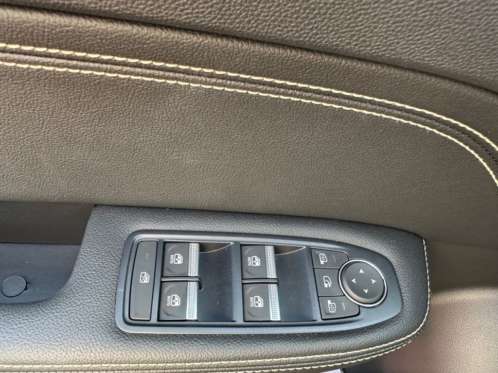 Renault Arkana TECHNO E-Tech Full Hybrid 145 - Samsaru's Car Outlet