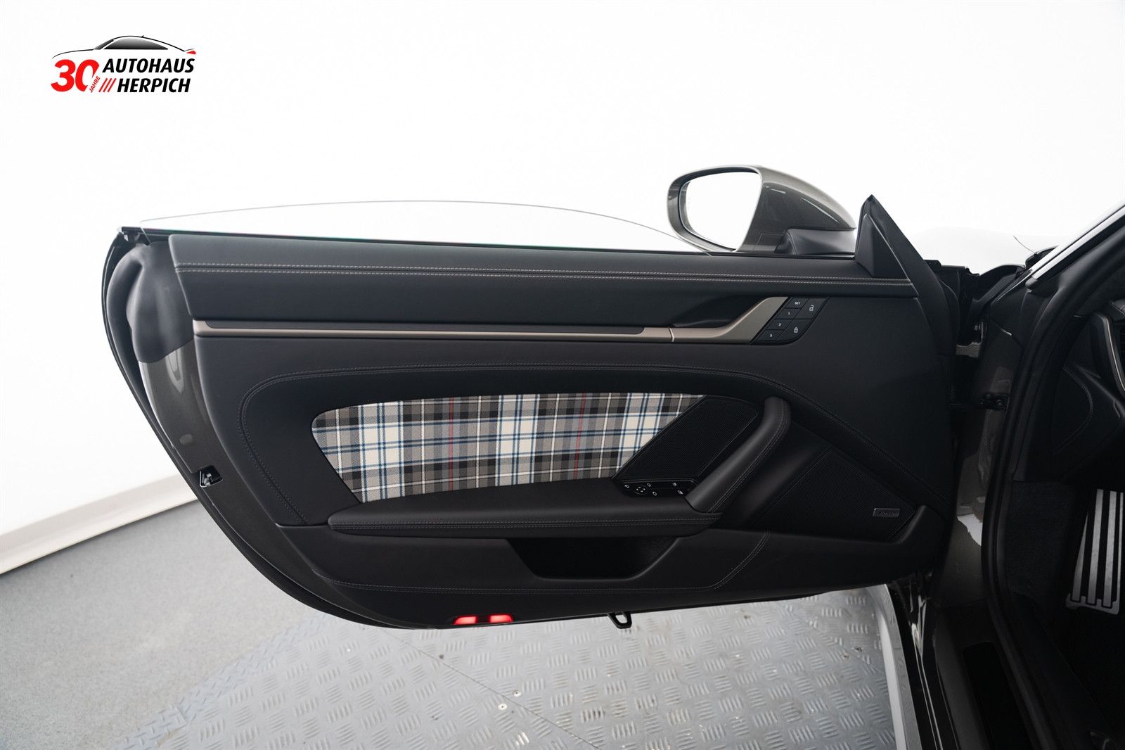 Porsche 992 Turbo 50 Jahre Heritage 360° Panorama Lift