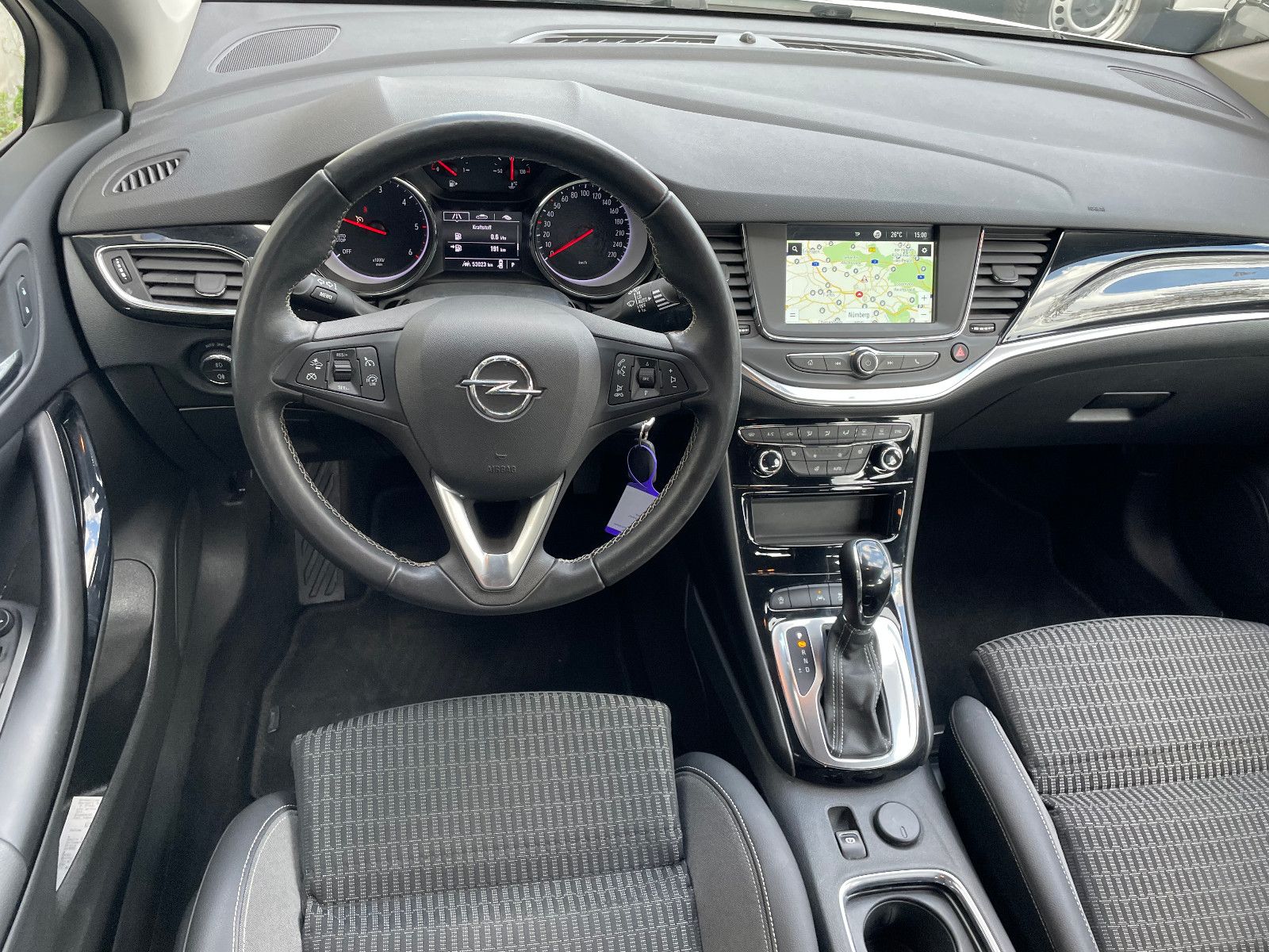 Opel Astra 1.5 D Autom. Limousine - Samsaru's Car Outlet