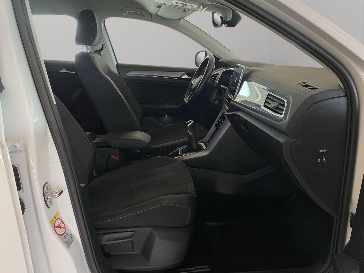 Volkswagen T-ROC 1.5 TSI - Samsaru's Car Outlet