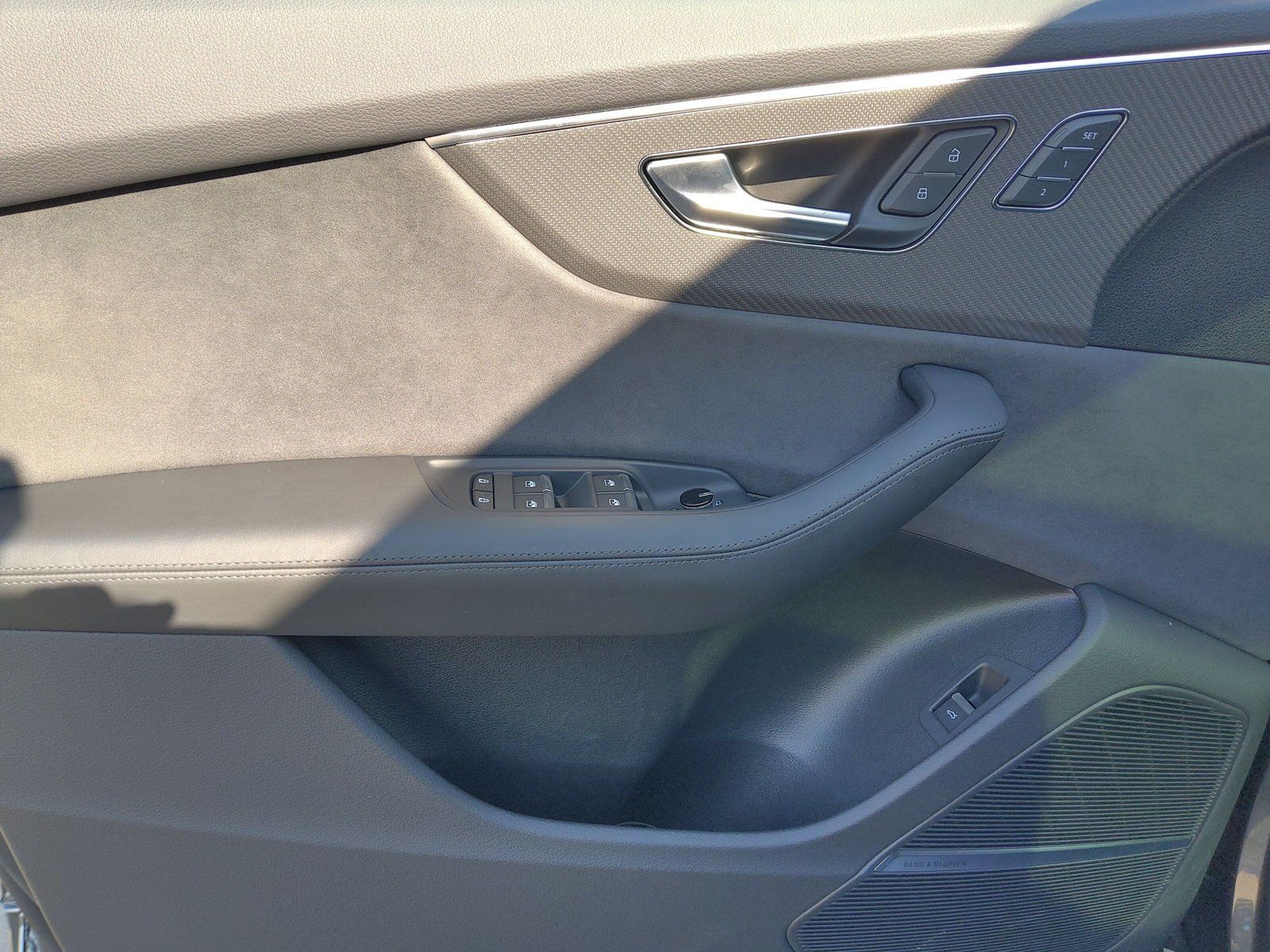 Audi RSQ8 Keramik V-Max RS-AGA Matrix Pano Massage HU