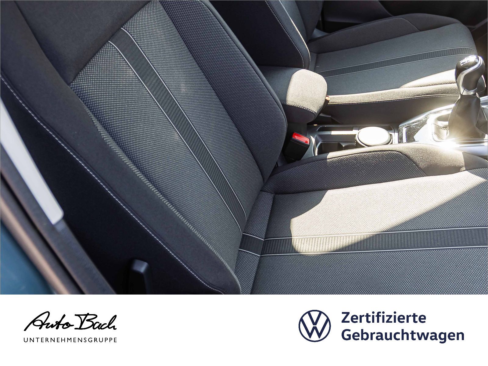 Volkswagen T-Roc 1.0 TSI Life - Samsaru's Car Outlet