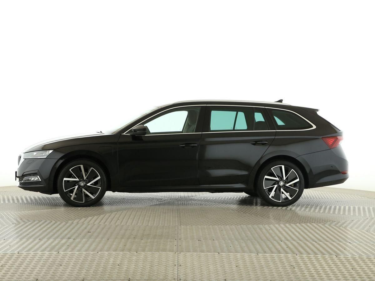 Skoda Octavia Combi Style iV - Samsaru's Car Outlet