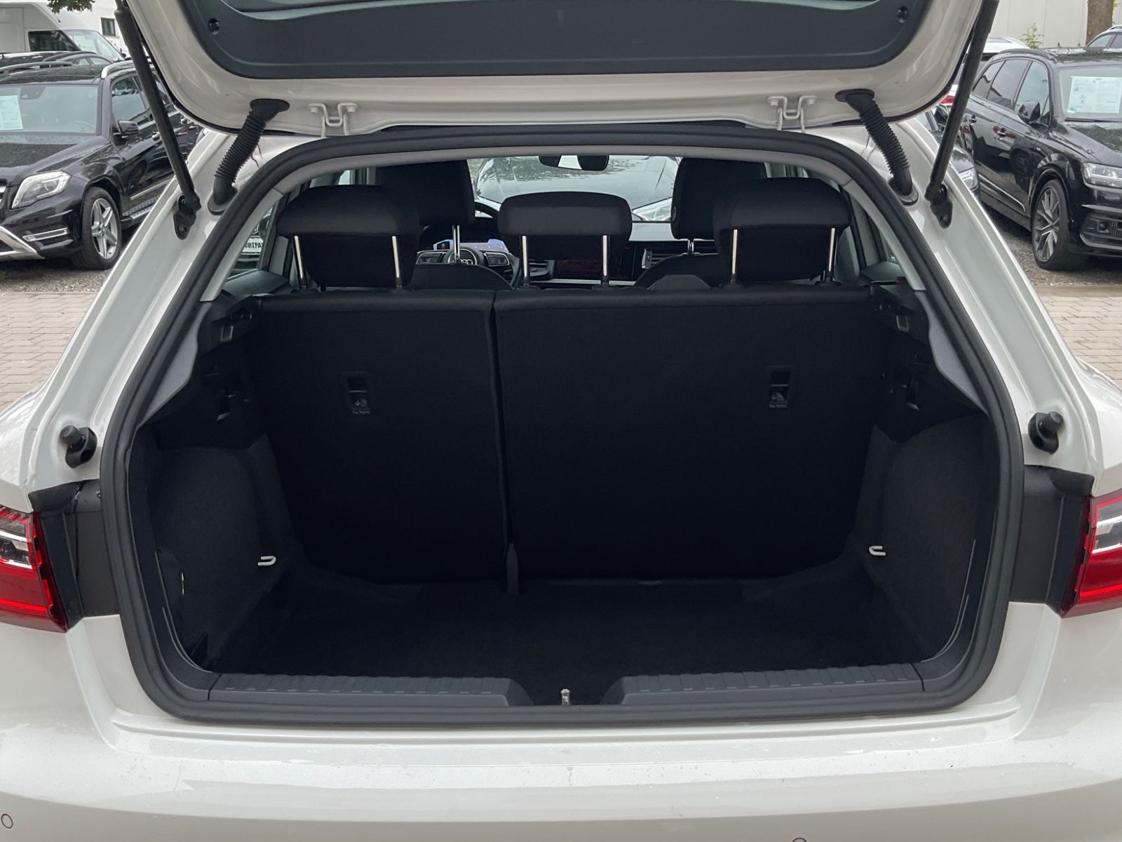 Audi A1 SB 25 TFSI basis S-Tronic - Samsaru's Car Outlet