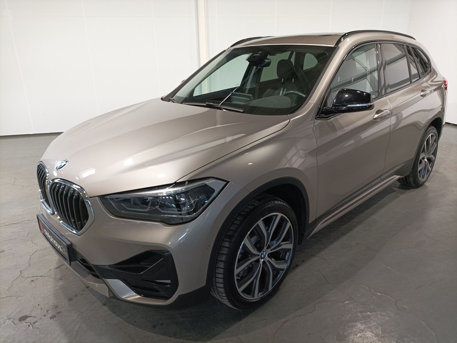 BMW X1 xDrive25d Sport Line - Samsaru's Car Outlet