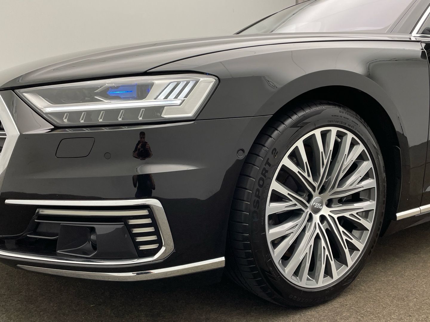 Audi A8 60 TFSI e quattro - Samsaru's Car Outlet