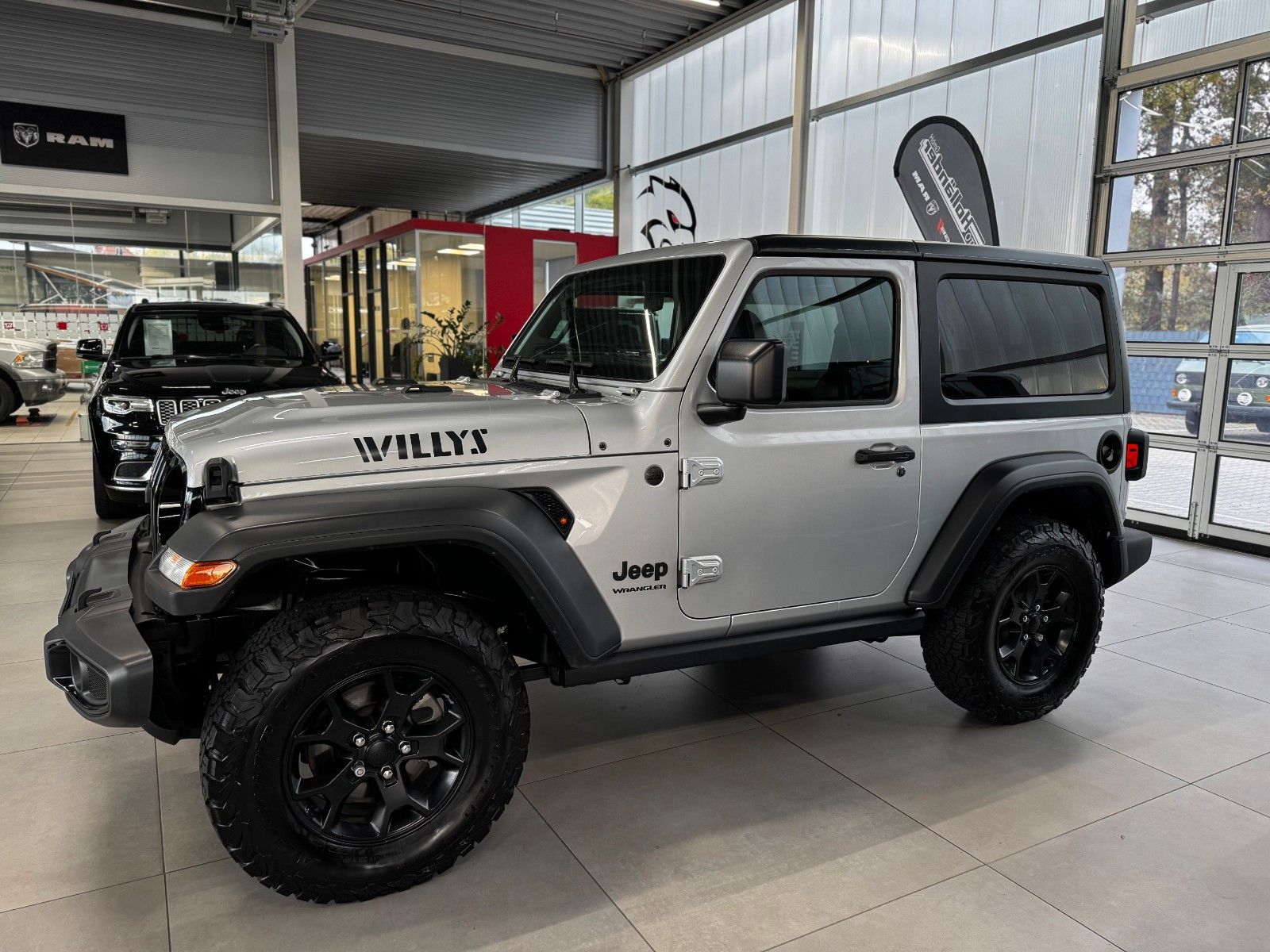 Jeep Wrangler WILLYS 3.6L V6 4x4 AHK GARANTIE*