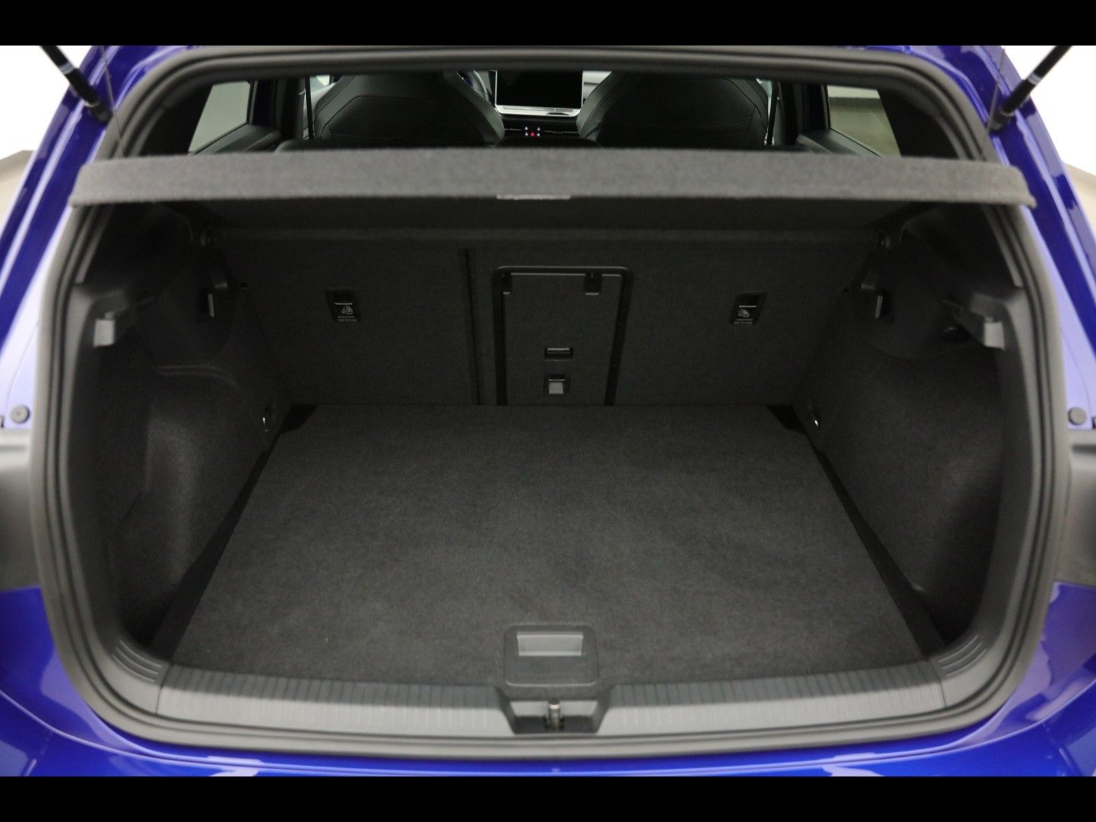 Volkswagen GOLF R-LINE BLACK STYLE 1.5 ETSI DSG Sportpaket
