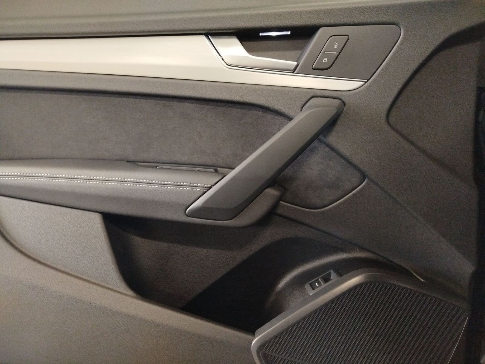 Audi Q5 45 TFSI quattro S tronic advanced - Samsaru's Car Outlet