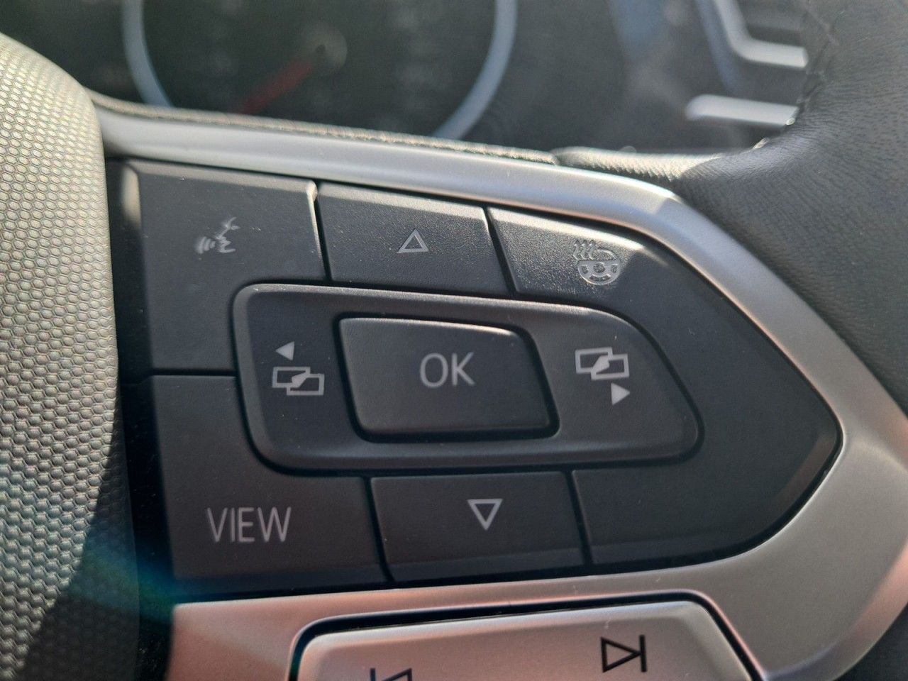 Volkswagen Tiguan 1.5 TSI Life - Samsaru's Car Outlet