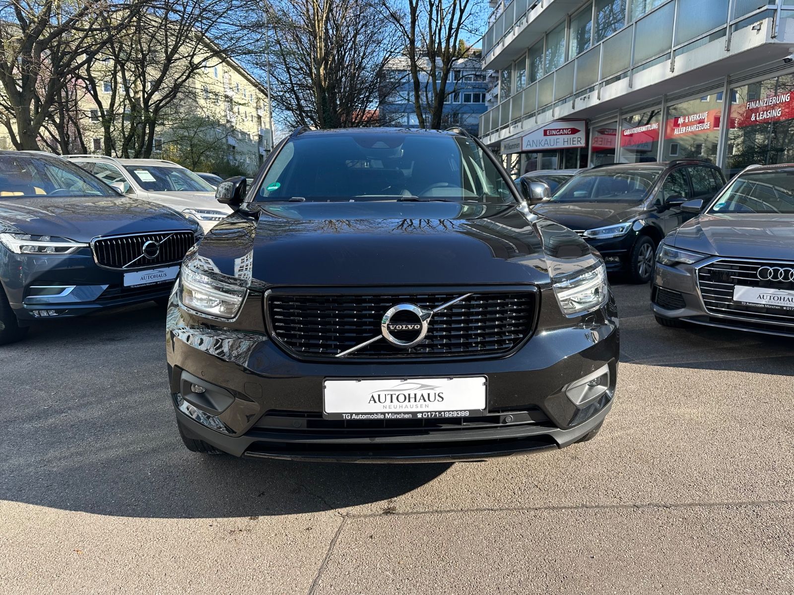 Volvo XC40 R-Design - Samsaru's Car Outlet