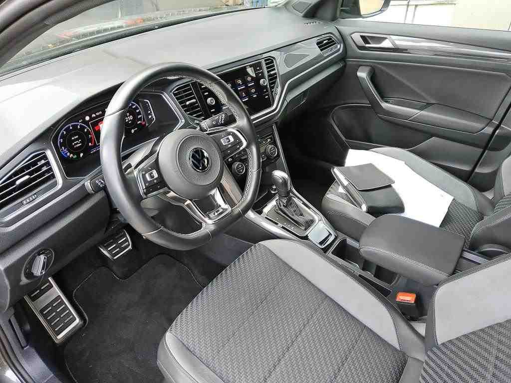 Volkswagen T-ROC 1.5 TSI DSG R-LINE - Samsaru's Car Outlet