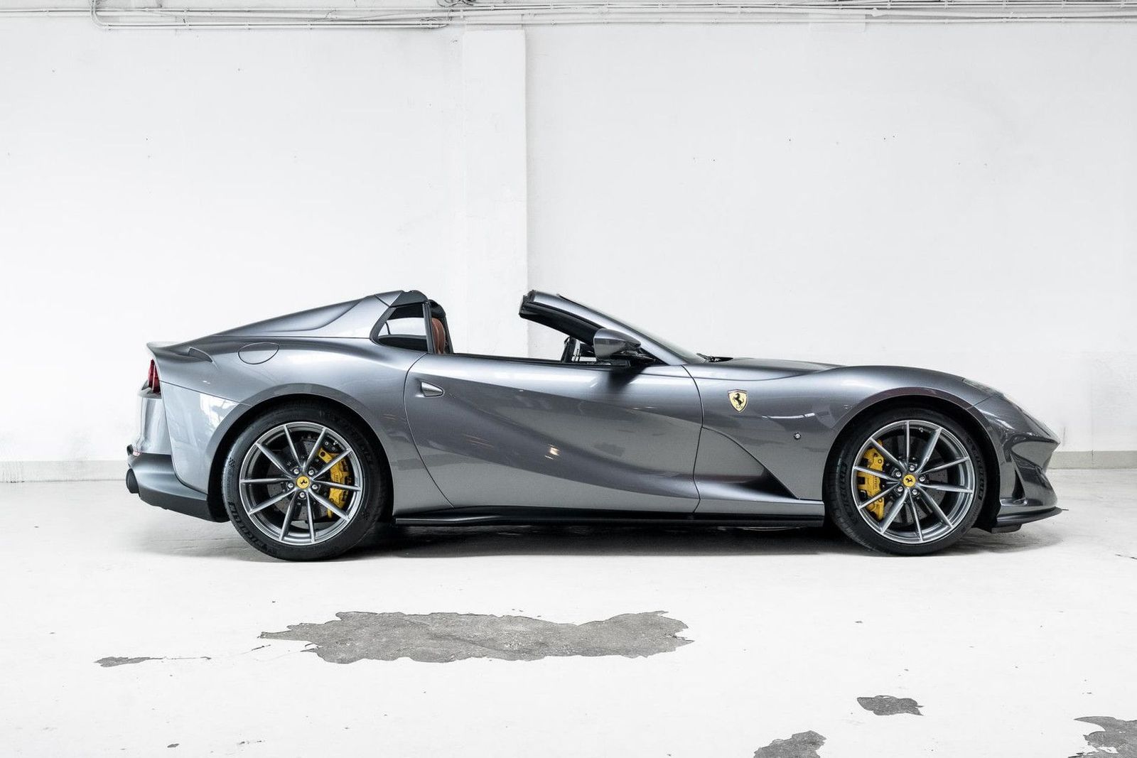 Ferrari 812 GTS - Samsaru's Car Outlet