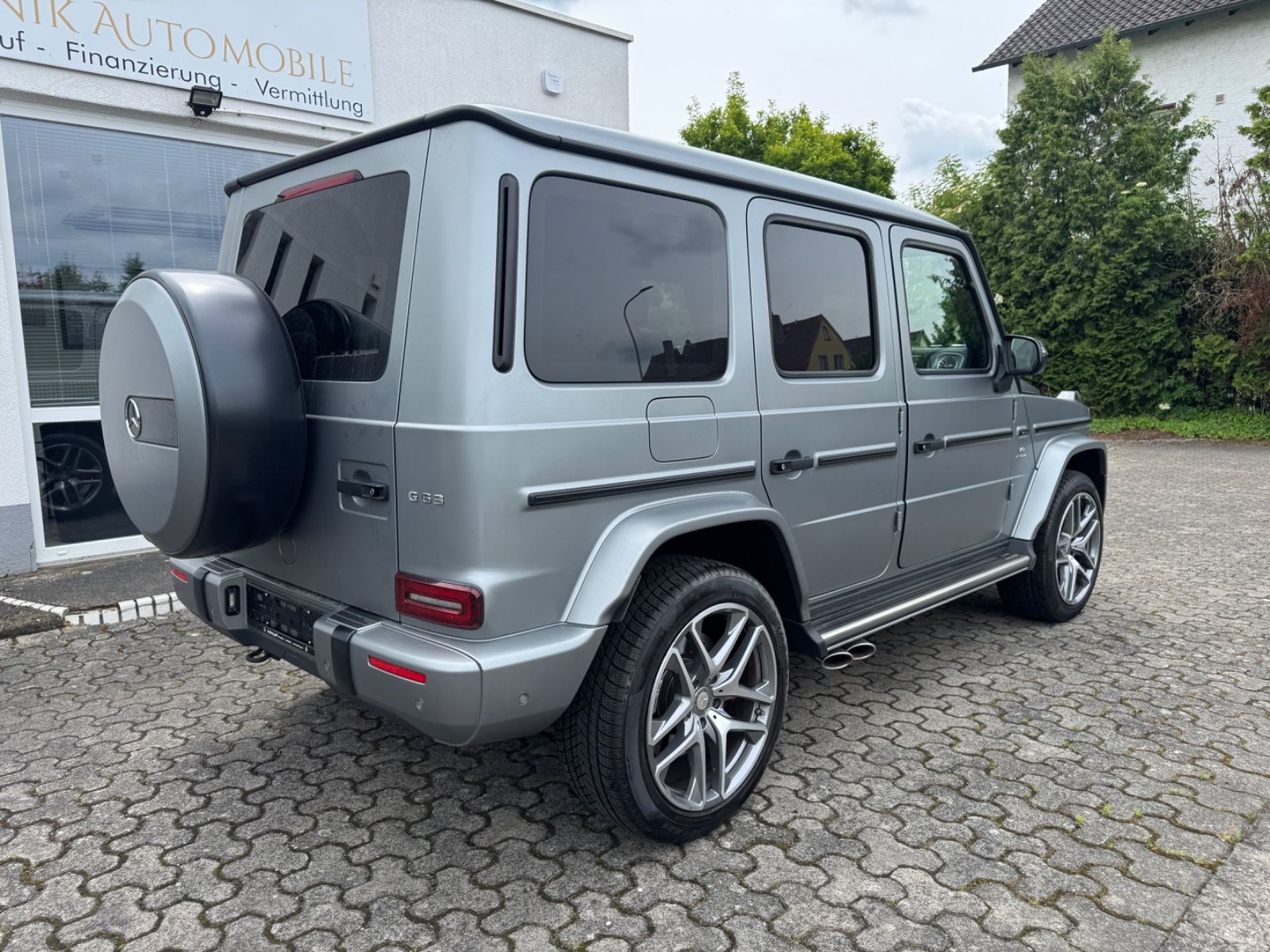 Mercedes-Benz G 63 AMG - Samsaru's Car Outlet