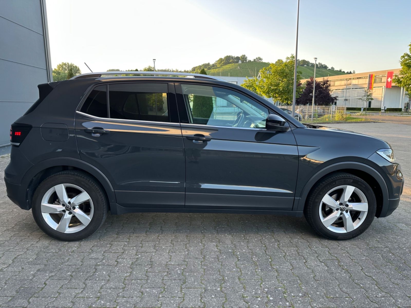 Volkswagen T-Cross DSG Style - Samsaru's Car Outlet