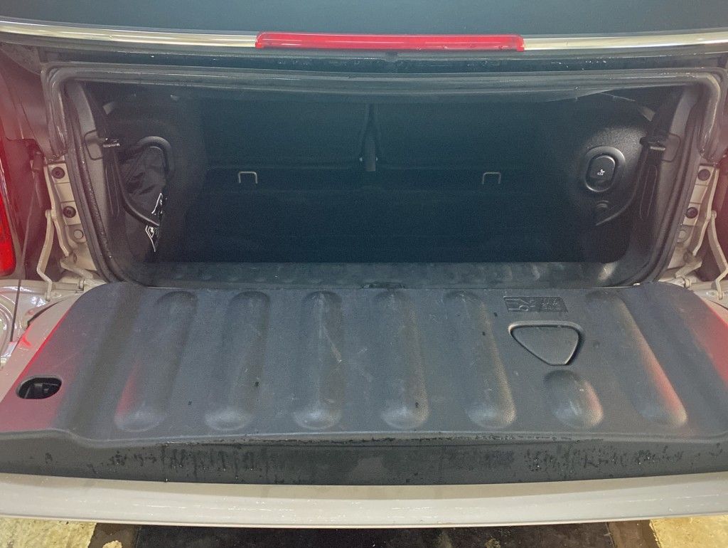 MINI Cooper Cabrio Classic - Samsaru's Car Outlet