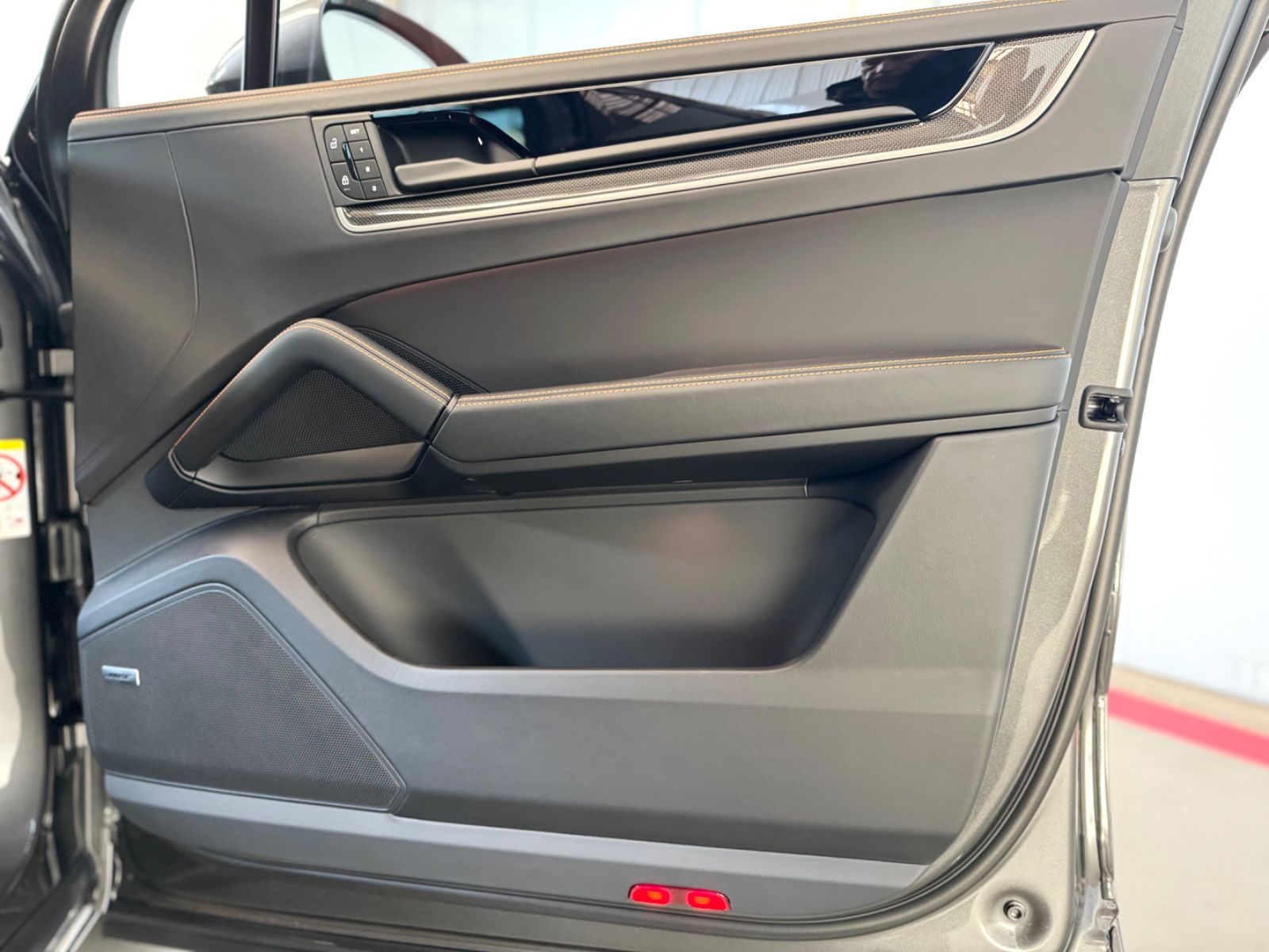 Porsche Cayenne E-Hybrid SB SH MATRIX HAL PANO LUFT TOP