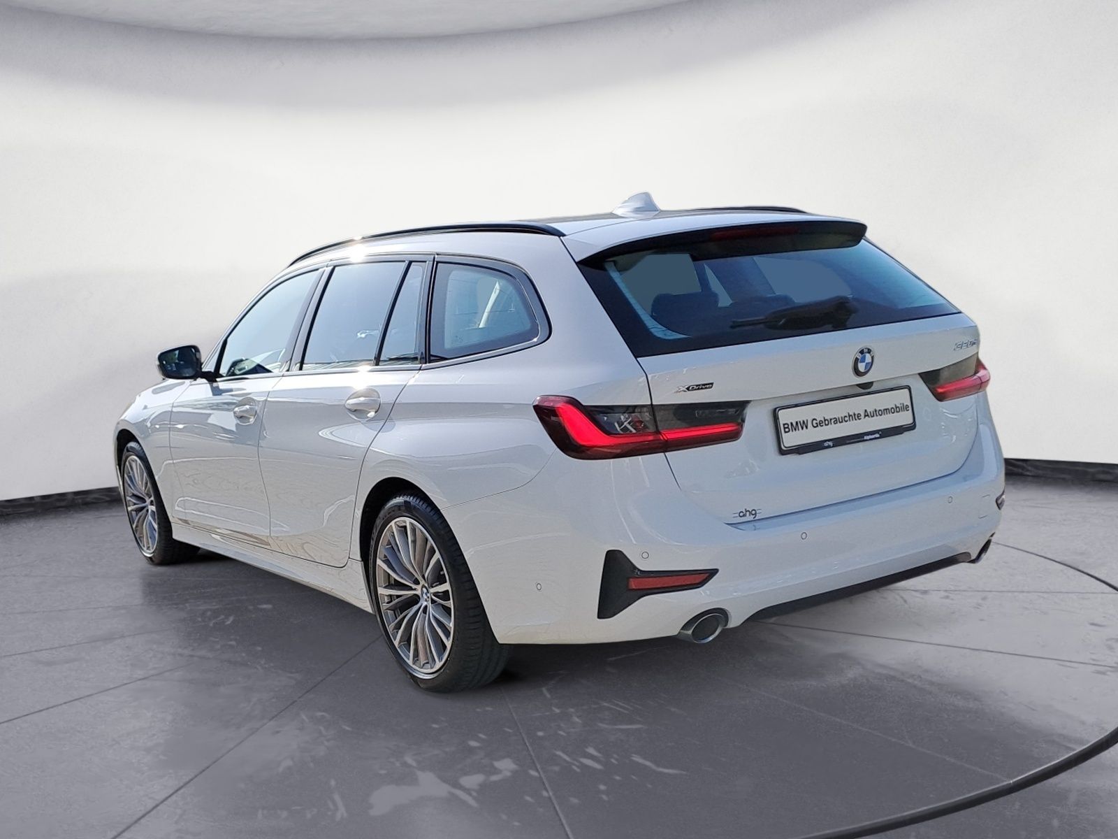 BMW 320d xDrive Touring Sport Line - Samsaru's Car Outlet