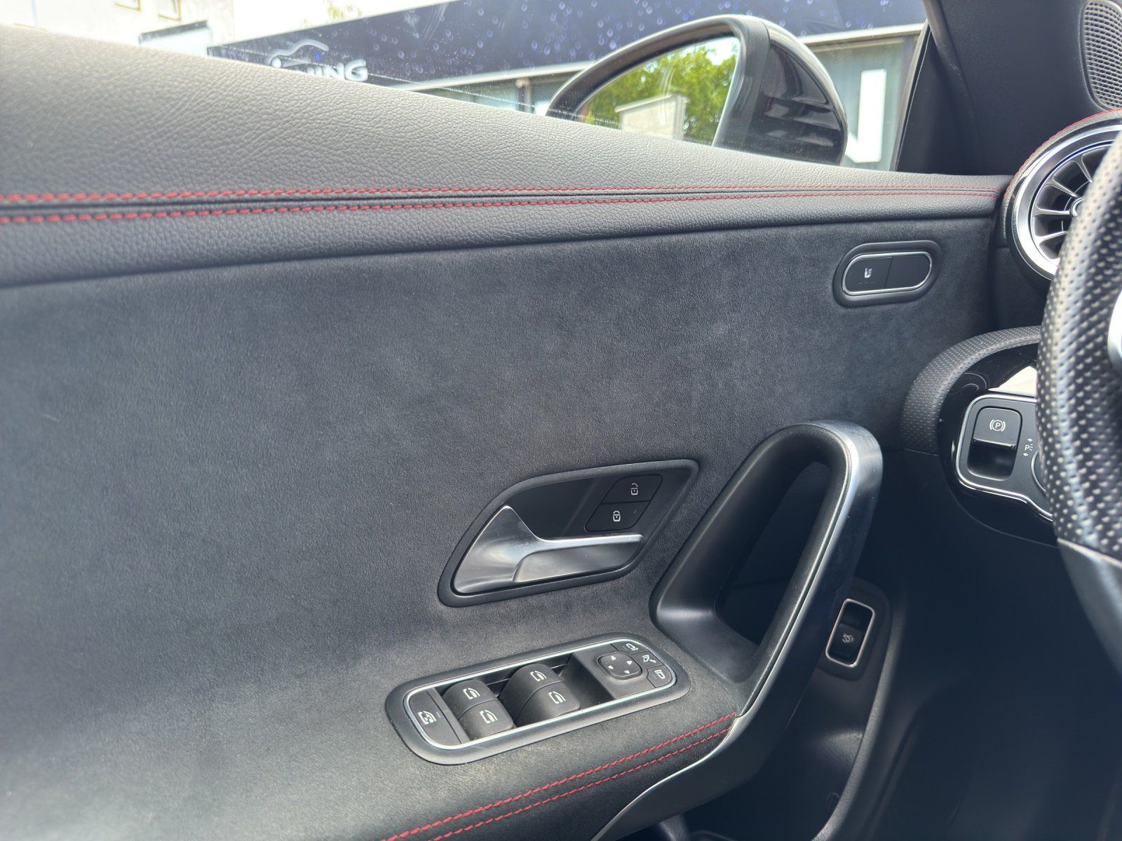 Mercedes-Benz CLA 250 AMG Coupé - Samsaru's Car Outlet