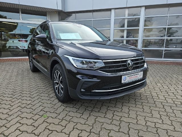 Volkswagen Tiguan 2.0 TDI Life - Samsaru's Car Outlet