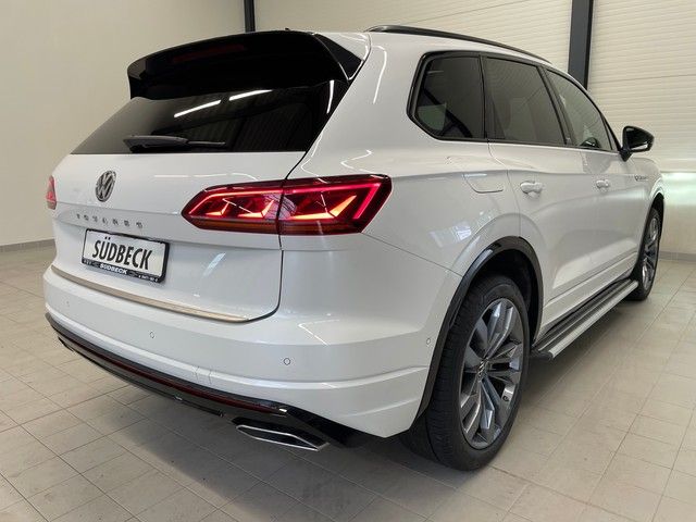 Volkswagen Touareg 3.0 TDI R-Line 4M - Samsaru's Car Outlet