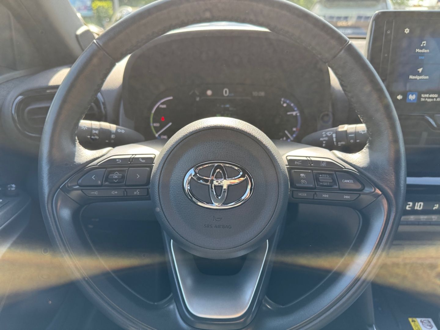 Toyota Yaris Cross Hybrid 1.5 Team D *Matrix*CAM*el Hec