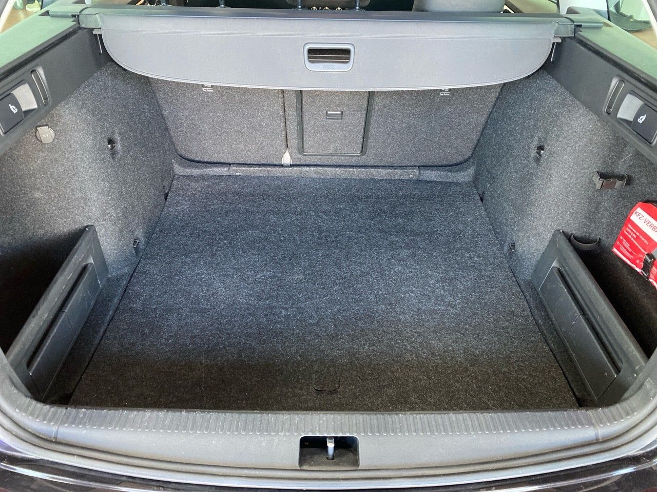 Skoda Octavia Combi Style 1.5 TSI - Samsaru's Car Outlet