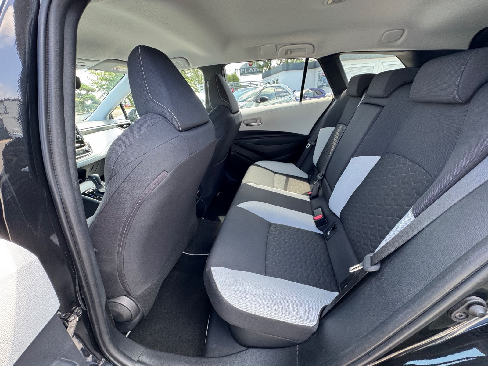 Toyota Corolla Touring Sports Hybrid Team - Samsaru's Car Outlet