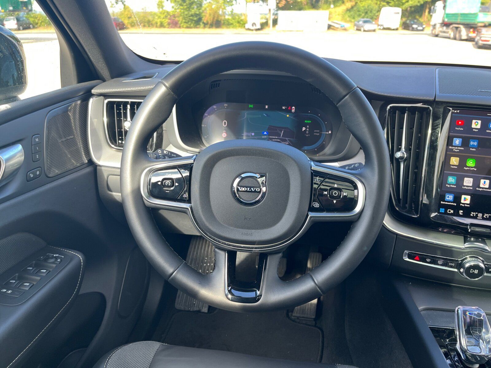 Volvo XC 60 T8 AWD Ultra Dark (EURO 6d) NAVI+SITZH+LED