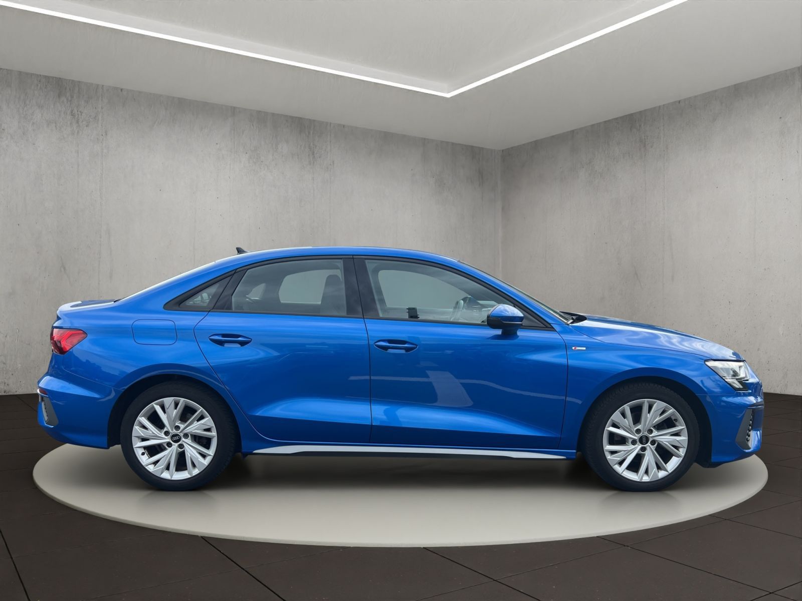 Audi A3 Limousine S line 35 TFSI S tronic - Samsaru's Car Outlet