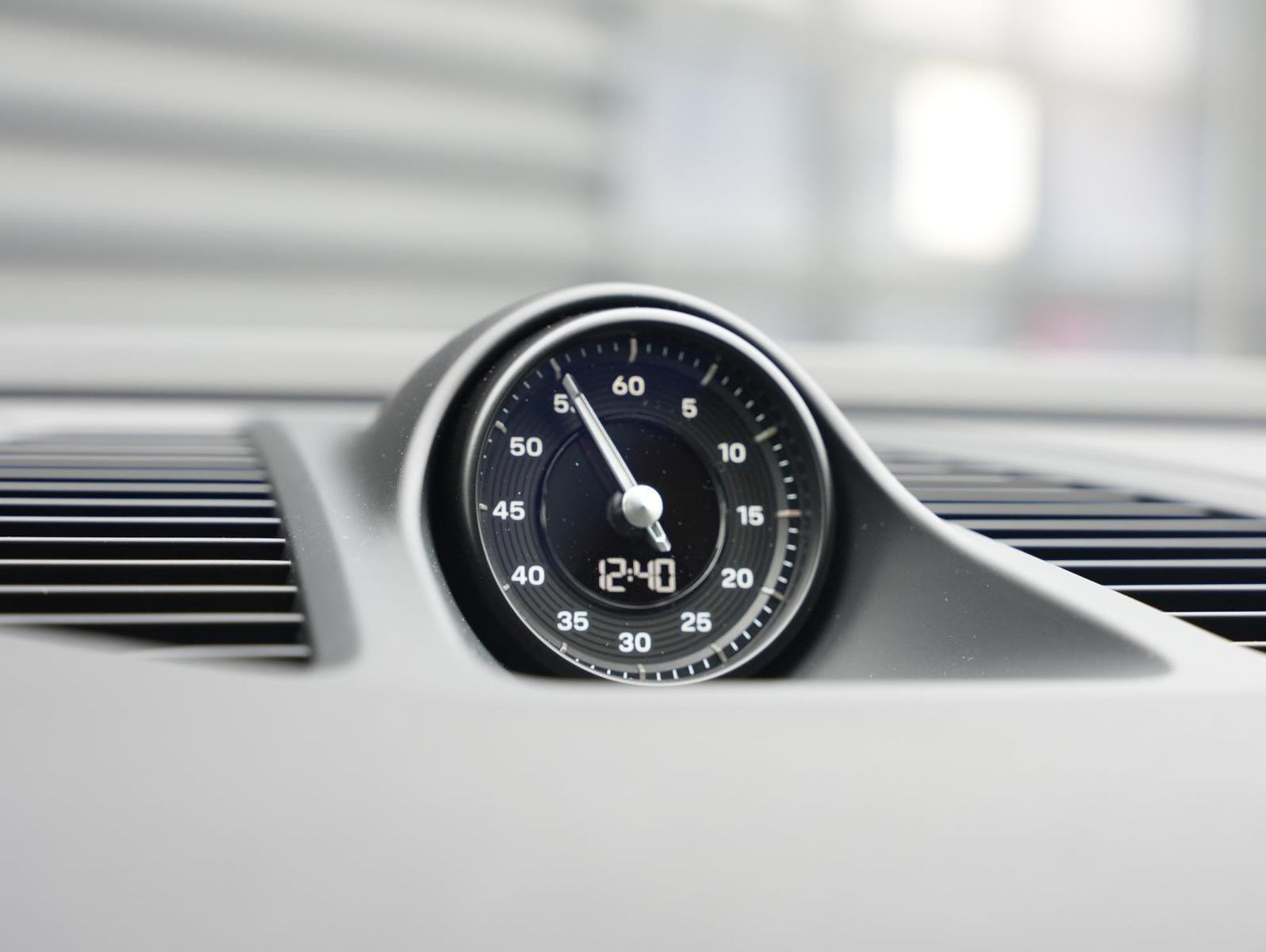 Porsche Macan 4S InnoDrive Surround-View Luftfederung AH